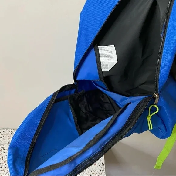 TRAILMAKER Backpack Classic Traditional School Bag NWT Retro Look - Picture 3 of 5